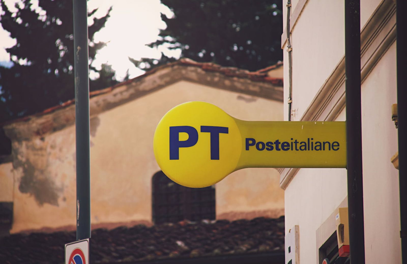 Come si contatta l'assistenza Postepay? 